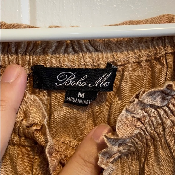 CUTE Cropped off the shoulder top!!!! - Picture 3 of 5